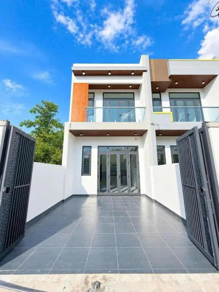 Main-BÁN NHÀ 1 TRỆT 1 LẦU, 1 SẸC ĐƯỜNG DT768, GIÁ 2,450 tỷ-0