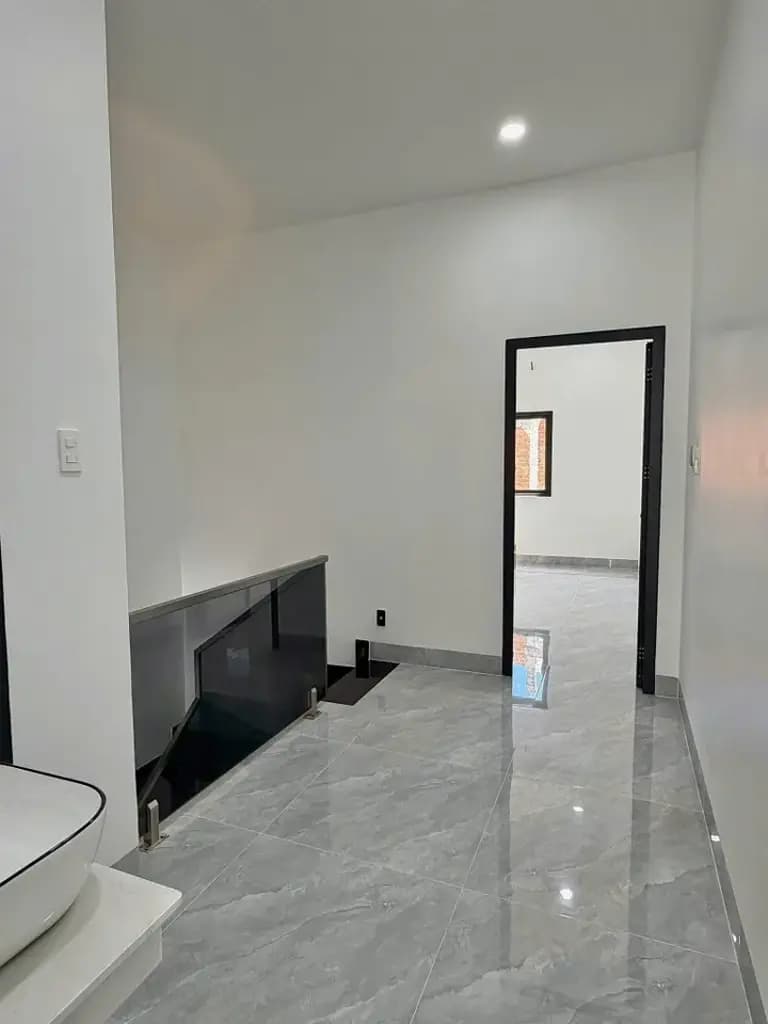 Main-Gia Đình Cần Tiền Bán Nhà Này 1 Sẹc Đường Đồng Khởi, gần cây xăng 75-4