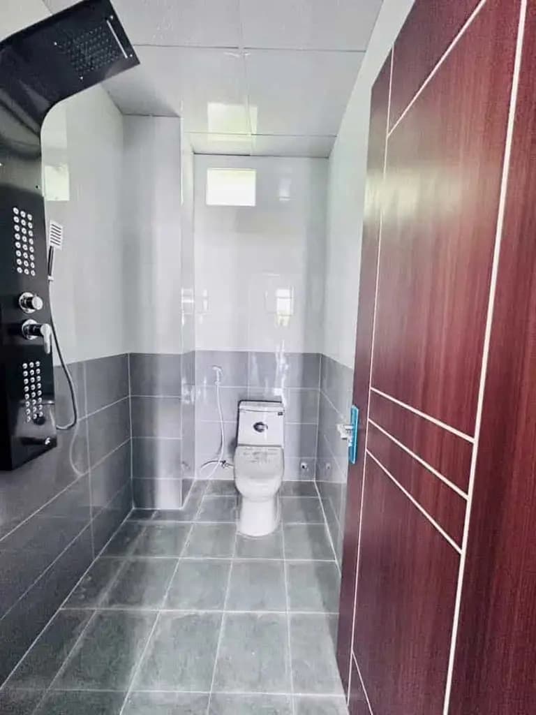 Main-Em Bán Căn Nhà Xây Dựng Tâm Huyết chỉ 1 tỷ 690 còn thương lượng. Tặng đầy đủ nội thất-5