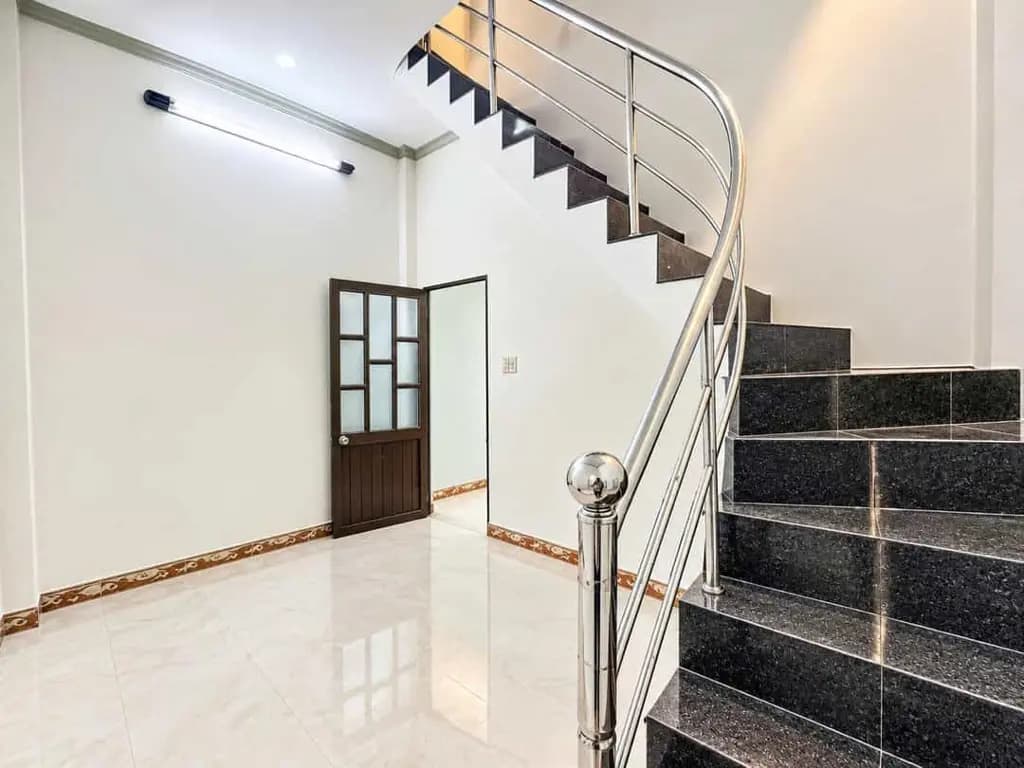 Main-Bán nhà  phường Tân Thới Nhất quận 12, giá 3,5 Tỷ - 2  tầng, 4,2x10m, khu nhà lầu TTN06-4