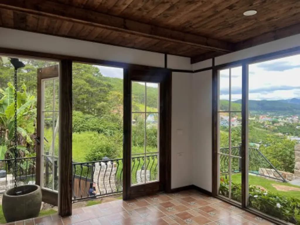 Main-Cần Bán Biệt Thự Mê Linh 290m², Thiết Kế Gỗ, 3 Phòng Ngủ Giữa Rừng Thông-2
