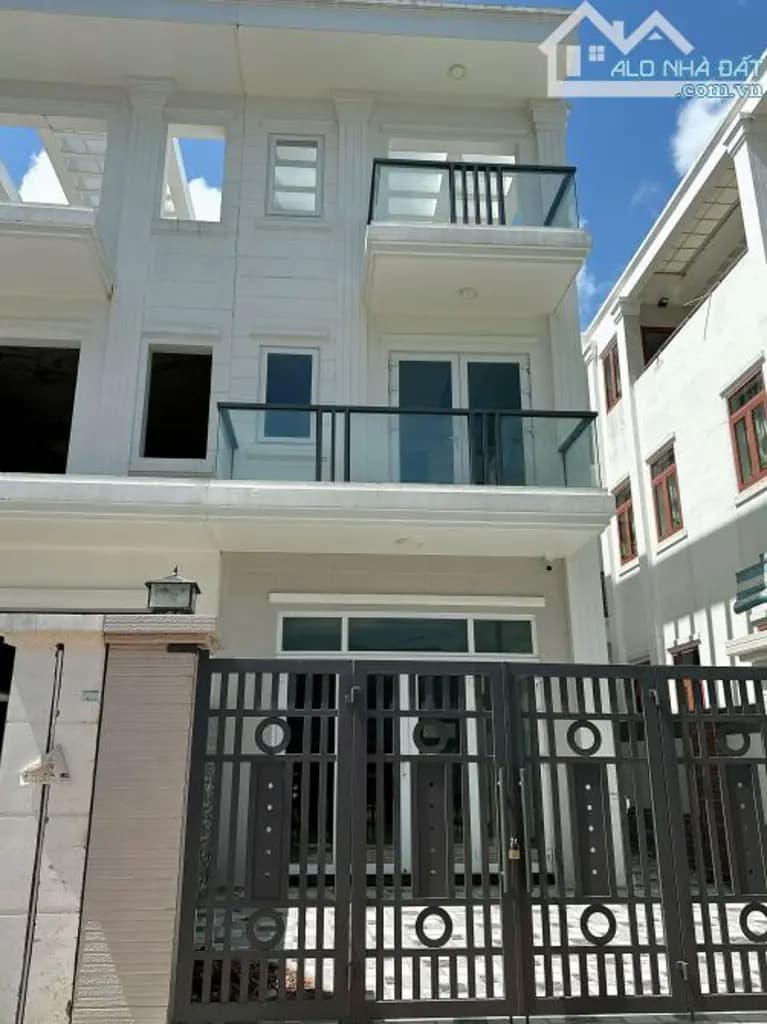Cho thuê nhà 1 trệt 1 lầu khu đô thị Hưng Phú 13tr/tháng