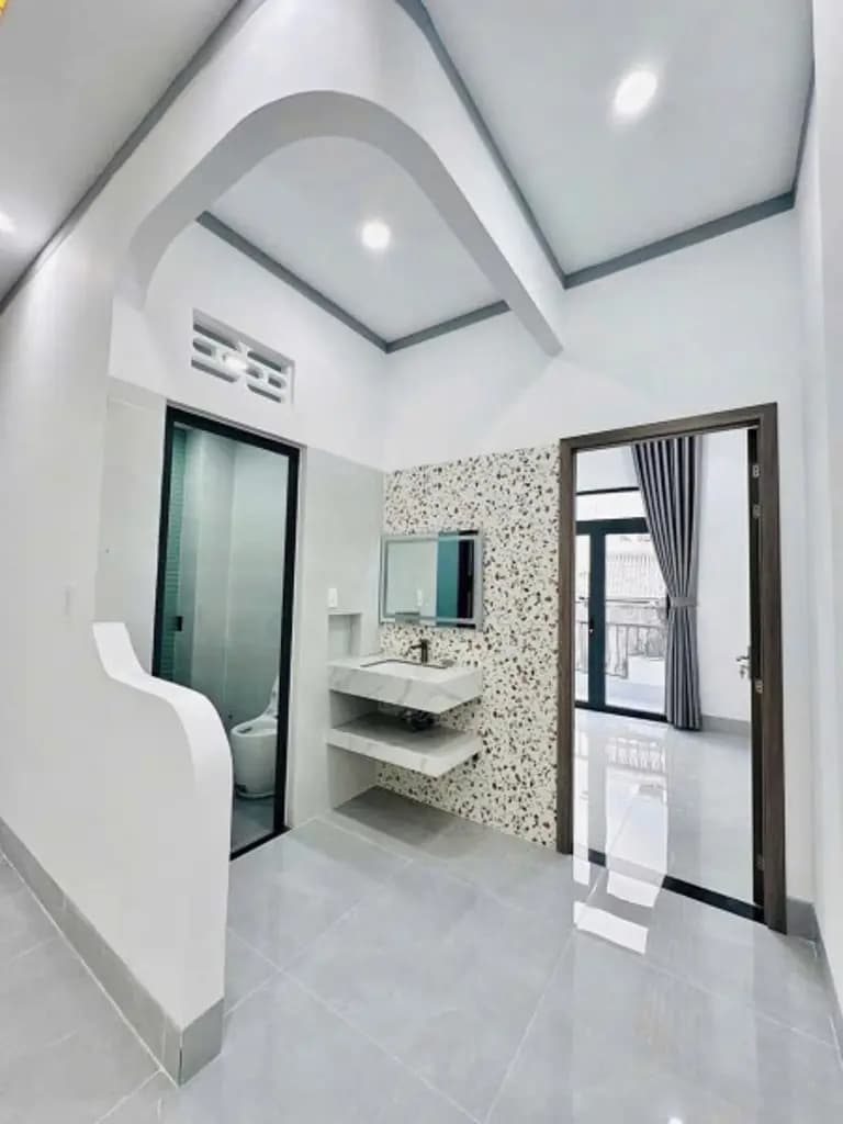 Main-NHÀ LẦU MẶT TIỀN SỔ RIÊNG VỪA Ở VỪA KINH DOANH-6