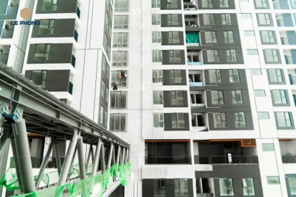 Main-Bán Căn góc 2Pn2wc Bancony Lồi| The Emerald 68 | 73,6 m2 Giá 4,3 tỷ (bao thuế phí)-5