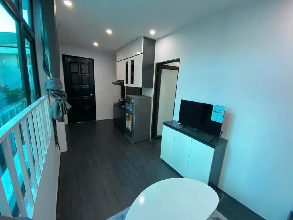 Main-Cho Thuê 1Pm 1Pk dt 38m thoáng & Full đồ đẹp Ngõ 5 Hoàng Quốc Việt, Cầu Giấy-2