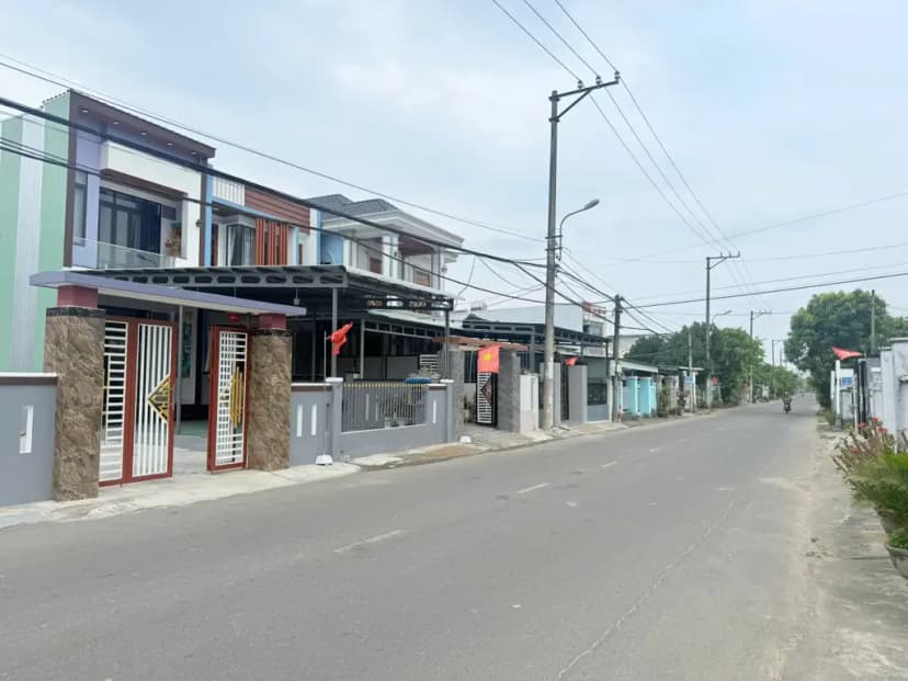 1 TỶ 450 TRIỆU – SỞ HỮU LÔ ĐẤT ĐƯỜNG 7M5 NGAY TH HÒA PHÚ - MẶT TIỀN KINH DOANH BUÔN BÁN