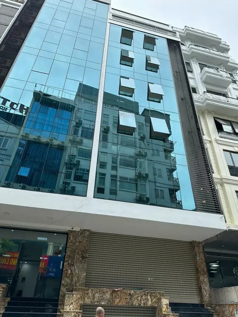 Main-Cho thuê Nhà riêng 100m2 x 6 tầng + 1 hầm giá 70 triệu tại Phường Dịch Vọng Hậu Quận Cầu Giấy Hà Nội-0