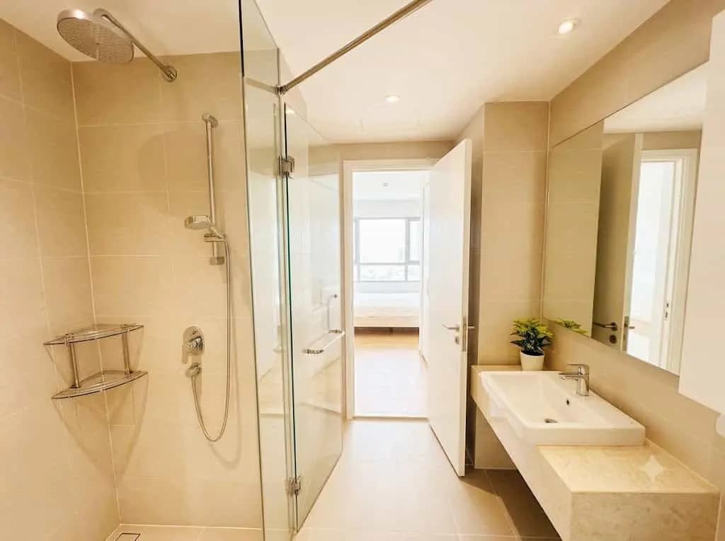 Main-Chủ Cần Bán Gấp CH Intresco Plaza, GIÁ 1 TỶ 680, DT 85,6m², 2PN2WC, nội thất chủ tặng, SHR-5