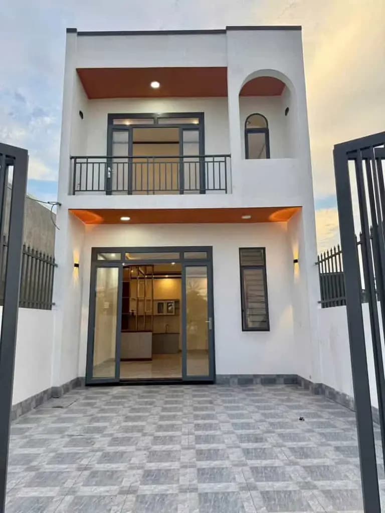 Main-NHÀ LẦU BÁN GẤP CHỦ THU HỒI VỐN Gần ngay cây xăng 75 Đồng Khởi-1