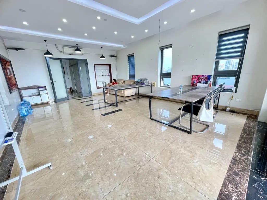 Main-Cho thuê Văn phòng 60m2 giá 11 triệu gần phố Tây Sơn- Đống Đa Hà Nội Có Ban Công Chill-1