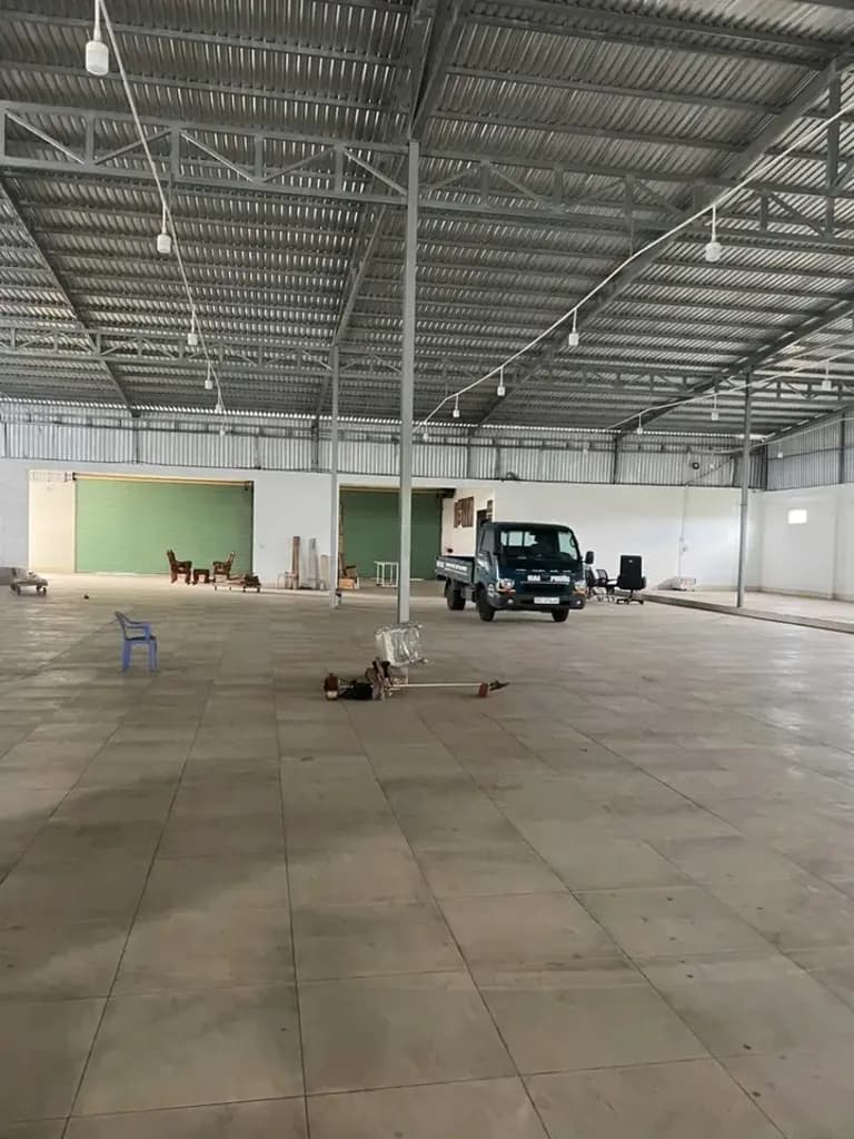 CHO THUÊ KHO XƯỞNG QL 91B: 1.100M² (15M NỞ HẬU) – ĐIỆN 3 PHA – GIÁ CHỈ 33 TR!