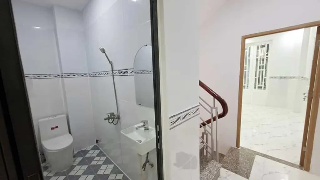 Main-BÁN NHÀ CĂN GÓC 3 TẦNG KIÊN CỐ – 4 PHÒNG NGỦ – KHÔNG LỘ GIỚI – LÊ THÀNH PHƯƠNG, (QUẬN 8 CŨ)-3