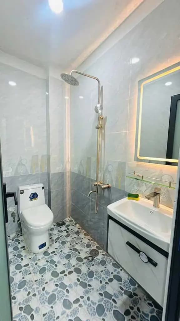 Main-Nhà mặt tiền gần chợ đàu mối Hóc Môn, 4,5x13m, cấp bốn 3 PN, giá 3,75 Tỷ-4