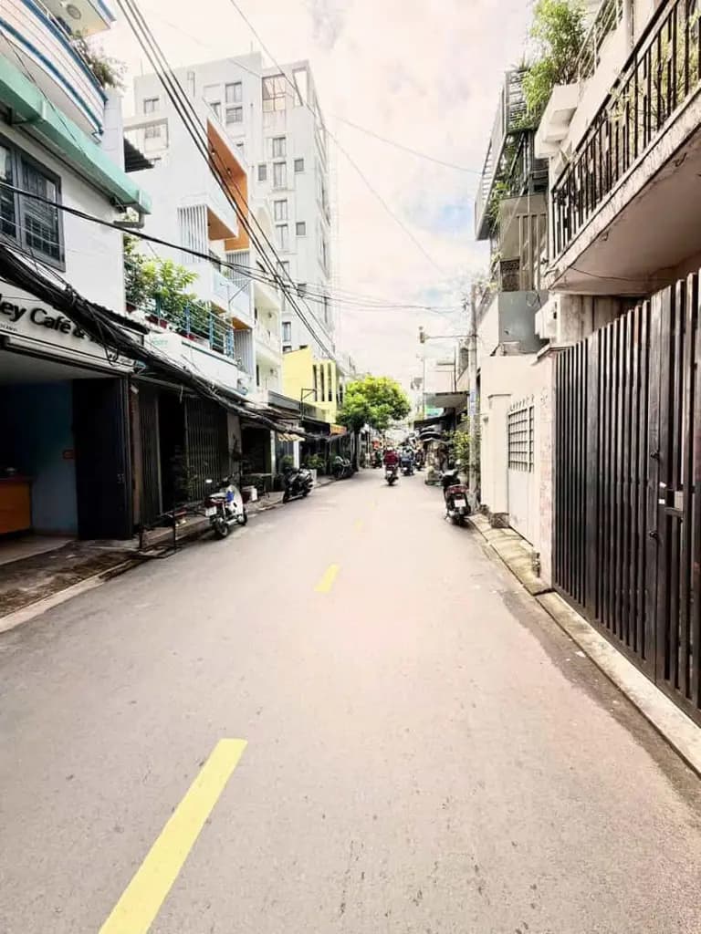 Main-HIẾM! MẶT TIỀN KINH DOANH NGAY NGÃ TƯ PHÚ NHUẬN – GẦN 80M² – CHỈ 6,2 TỶ- TRẦN KHẮC CHÂN-1