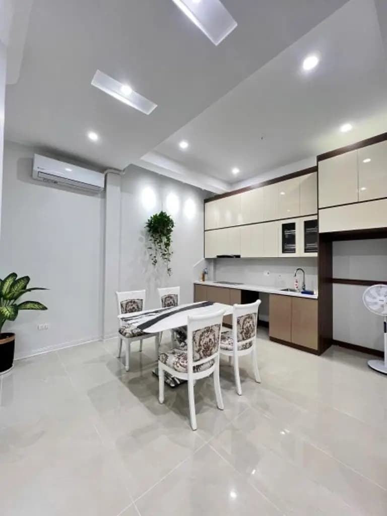 Main-NHÀ LÔ GÓC HÀO NAM 50M² - 4 THOÁNG - 8 PHÒNG NGỦ - GIÁ 12,9 TỶ-0