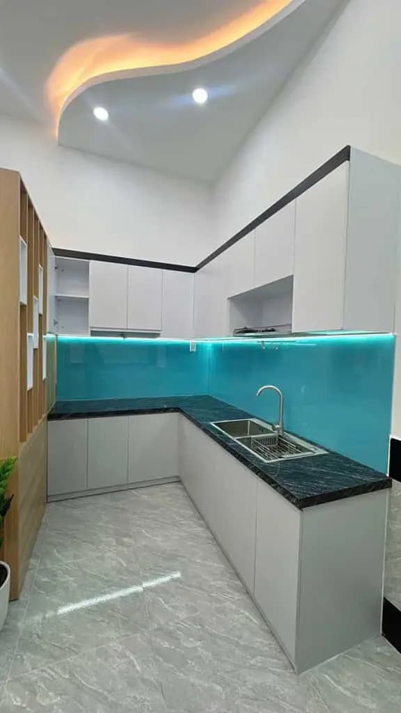 Main-Nhà mặt tiền gần chợ đàu mối Hóc Môn, 4,5x13m, cấp bốn 3 PN, giá 3,75 Tỷ-3