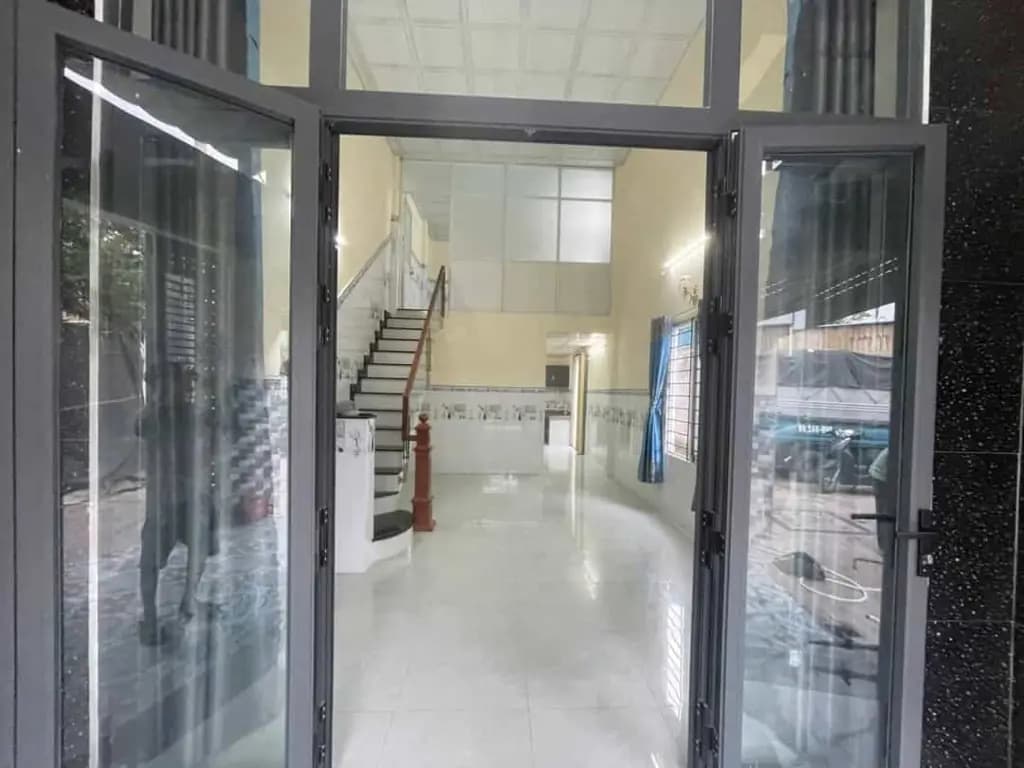 Main-Bán nhà Xuân Thới Đông, gần nhà thờ Bùi Môn, KT 4x14m đúc lửng, căn hóc HXH, giá 2,97 Tỷ-2