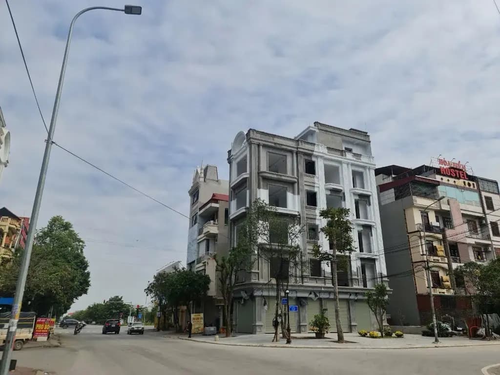 Main-Bán đất mặt đường nguyễn quyền khu bò sơn. Cạnh hải sản toàn tình. Kinh doanh tốt. Diện tích 91.4m mặt tiền 4.5m hướng đông nam. Phường võ cường thành phố bắc ninh-2