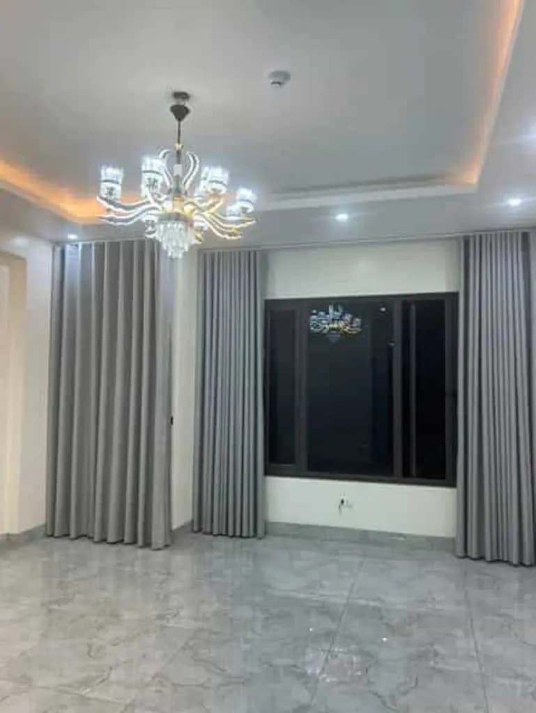Main-Cho thuê nhà 6 tầng mặt đường Nguyễn Quyền, Võ Cường, Bắc Ninh; 46tr/th; 0943 888 088-4