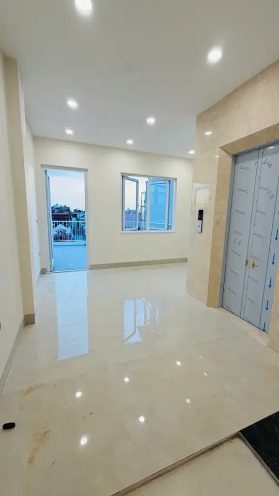 Main-CHƯA CÓ NHÀ NÀO QUANH ĐÂY RẺ HƠN NHÀ NÀY TẠI LONG BIÊN ! VỪA Ở VỪA KD-2