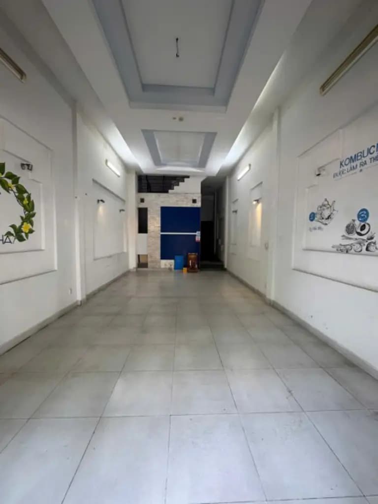 CHO THUÊ MẶT BẰNG, VĂN PHÒNG TẠI ĐƯỜNG SỐ 10, QUẬN 7 - 125M2, VỊ TRÍ CỰC THUẬN LỢI