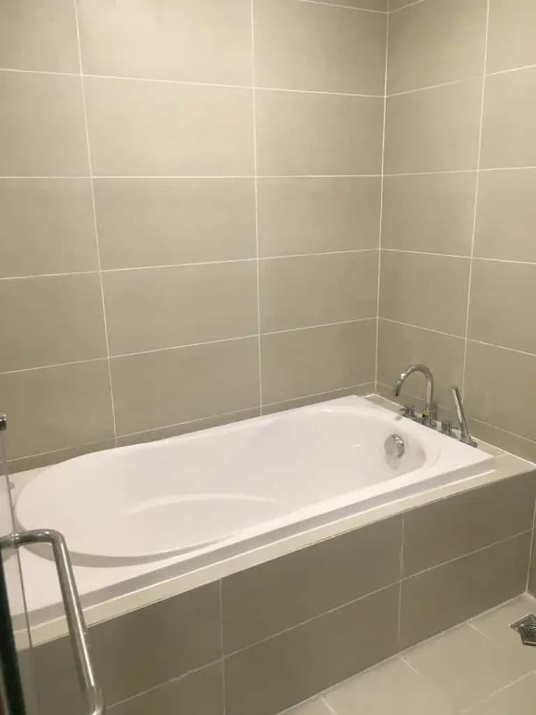 Main-Bán căn 3PN De Capella Thủ Thiêm, đã có sổ hồng, căn góc 102m2 giá chỉ 10,5 tỷ có sẵn nội thất-1