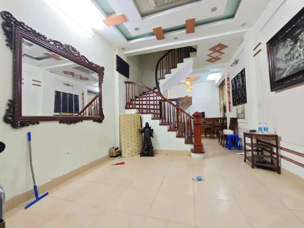 Main-Cho thuê nhà ngõ 225 QUAN HOA, Cầu Giấy. 15 triệu/tháng. Ưu tiên: Hộ Gia Đình, KD Onl, Nhóm đi làm ít người-0