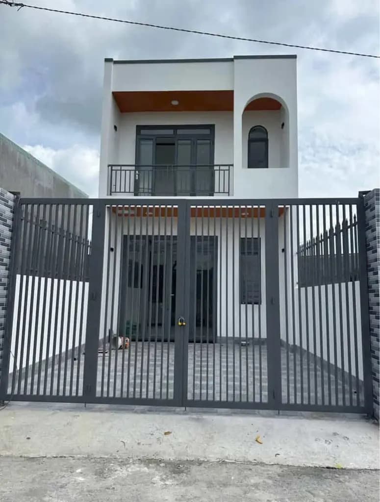 CHỦ QUYẾT BÁN!! NHÀ LẦU GẦN TRUNG TÂM BIÊN HÒA - SỔ RIÊNG, THỔ CƯ - CHỈ CÒN 2TY150