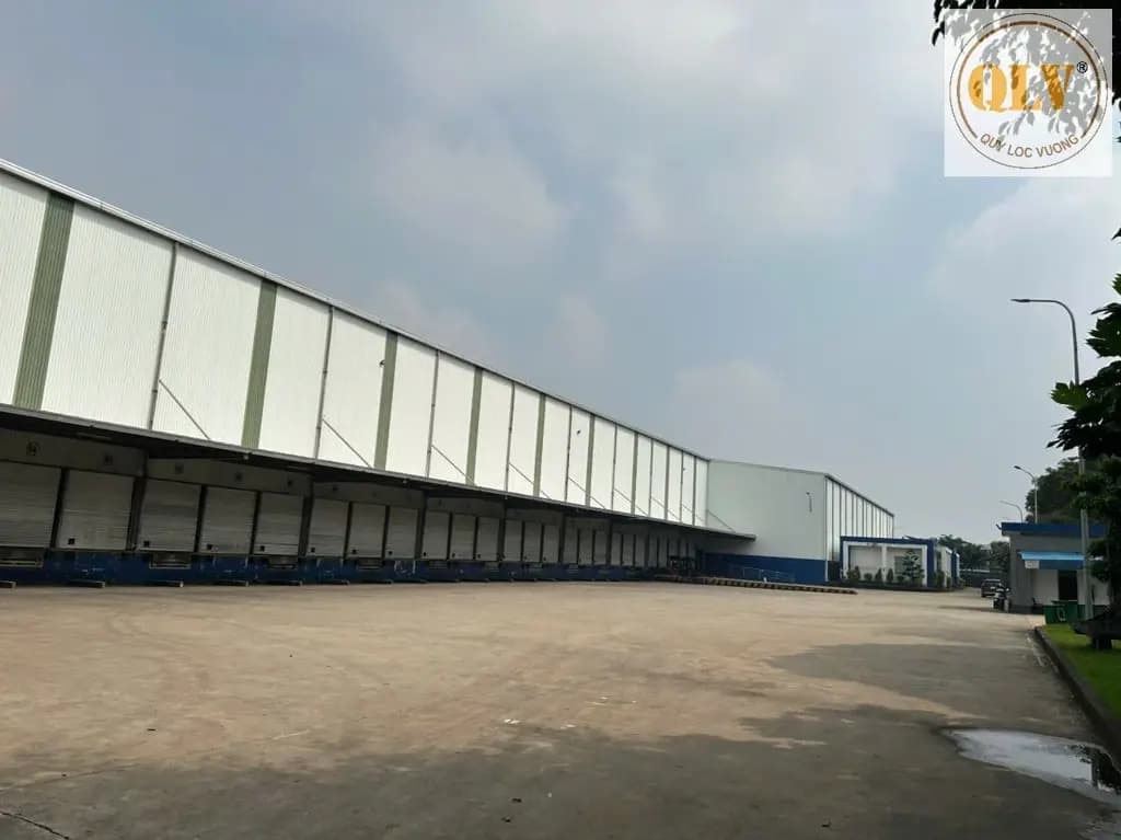 Main-Cho thuê kho 13.500m² Dĩ An, Bình Dương-0