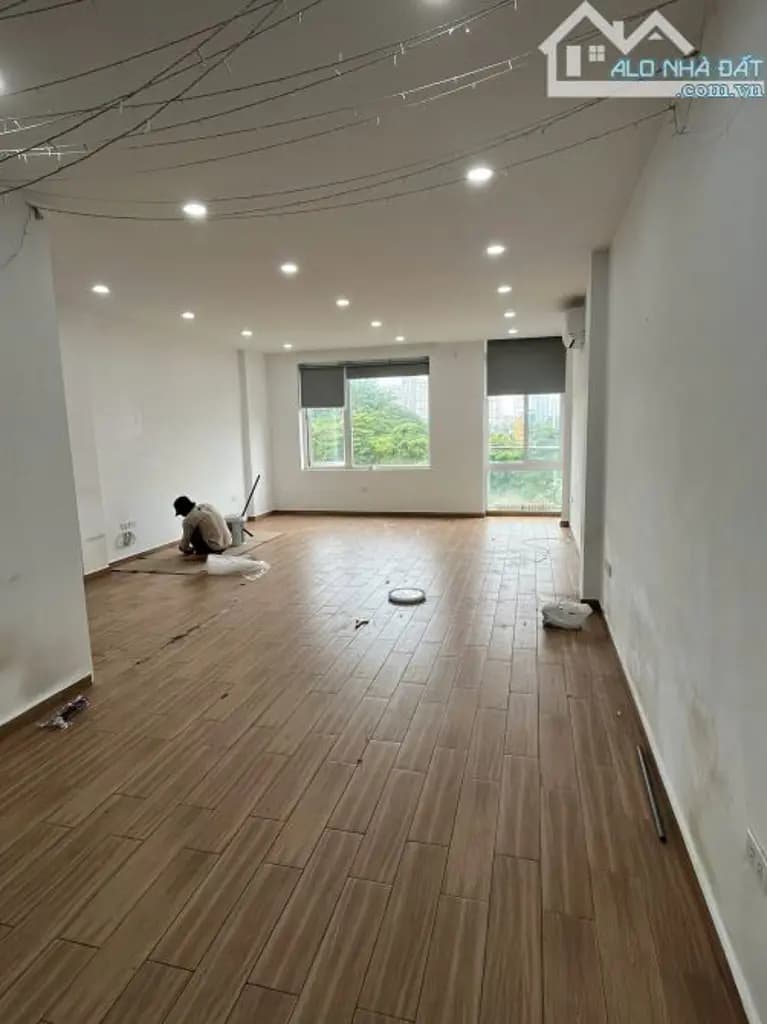 Main-Cho thuê văn phòng 60 m2 tại Làng Việt Kiều Châu Âu, sàn thông đẹp-4
