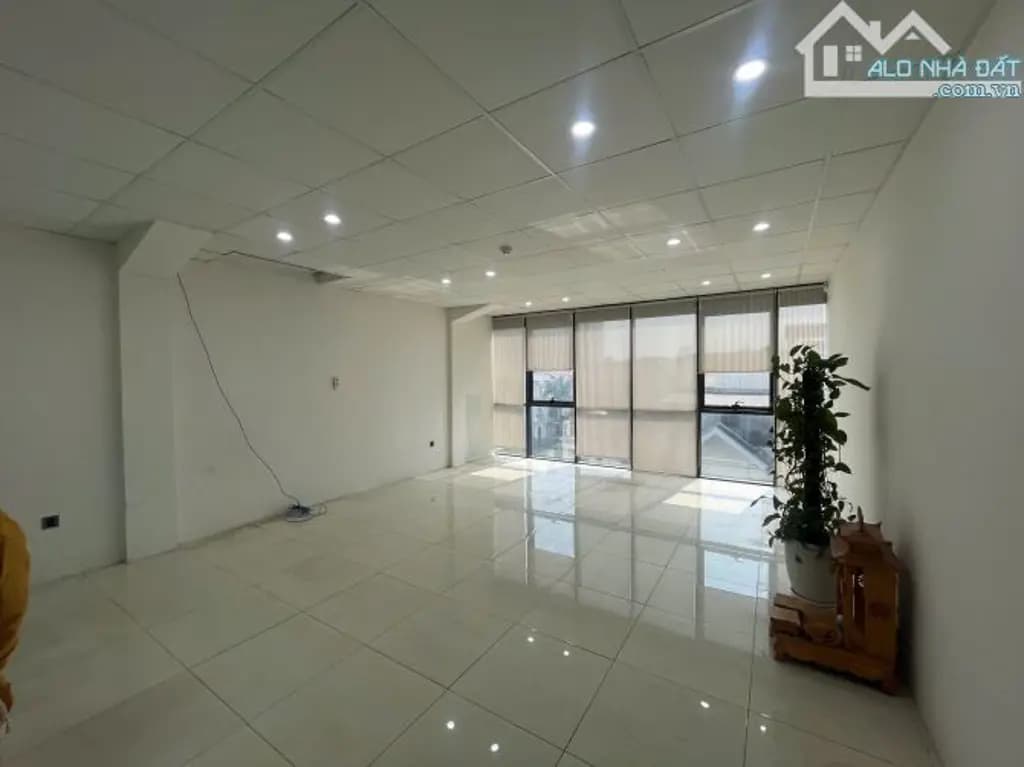 Main-Cho thuê văn phòng Vạn Phúc - SimCo Sông Đà, 40 m2 giá chỉ 6 tr/tháng- VP Như Ảnh-0