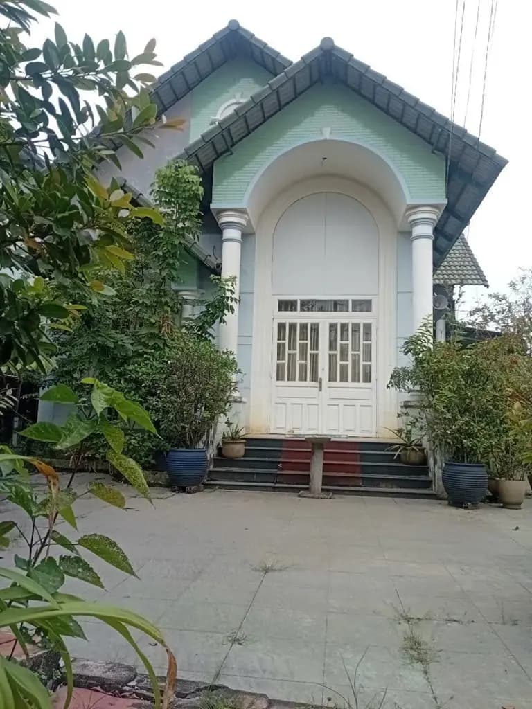 Main-Mua 1 được 2: Nhà riêng có sẵn 490 m2 thổ cư giá 12.5 tỷ tại Đường Nhị Bình 8 Xã Đông Thạnh TP. Hồ Chí Minh, Tặng nhà 5m x 10m: 01 trệt, 01 lầu.-1