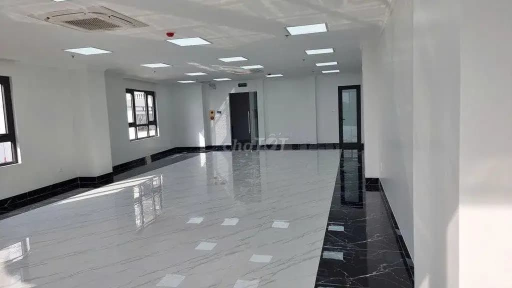 Main-Cho thuê Căn nhà mới xây mặt phố Mỹ Đình, Nam Từ Liêm, Hà Nội-1