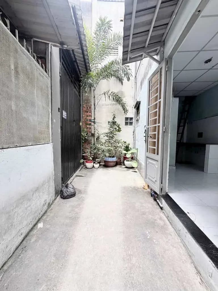SIÊU HIẾM GÒ VẤP – CHỈ 1,65 TỶ CÓ NGAY NHÀ RIÊNG 3 TẦNG – SỔ HỒNG HOÀN CÔNG 2026! THỐNG NHẤT