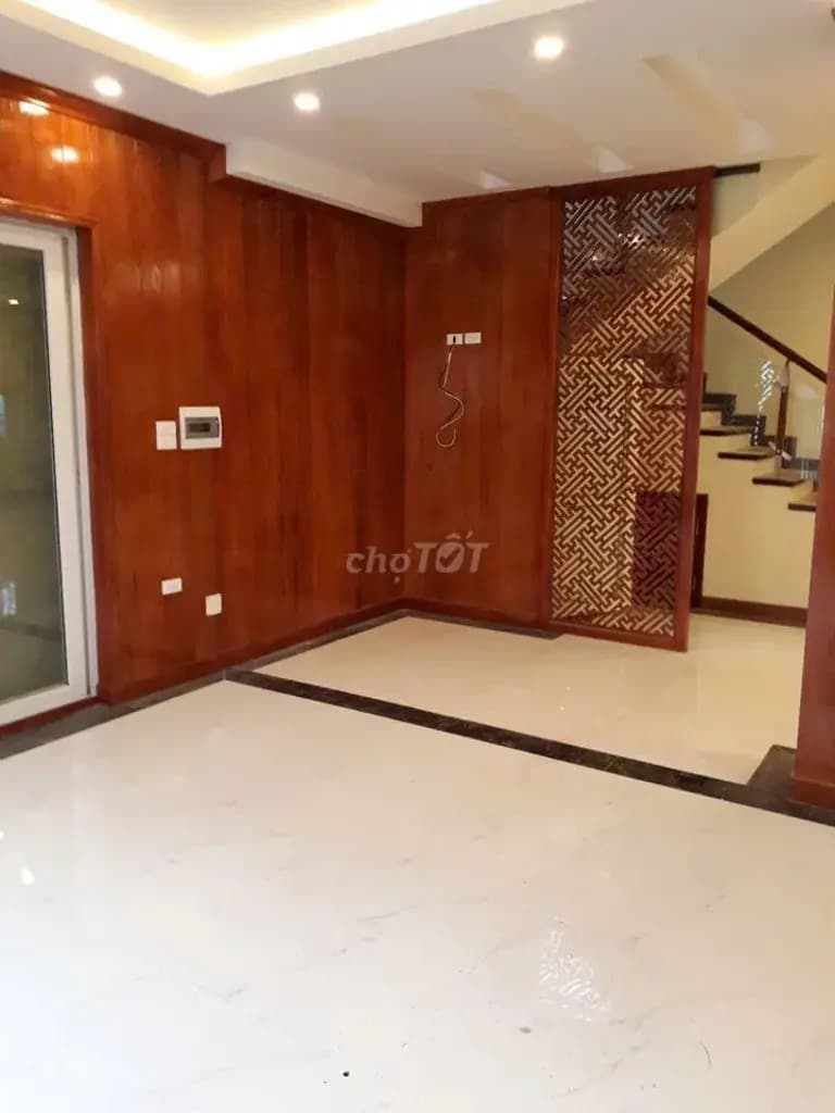 Main-Cho thuê căn biệt thự ngõ 214 Nguyễn Xiển, Hà Nội-2