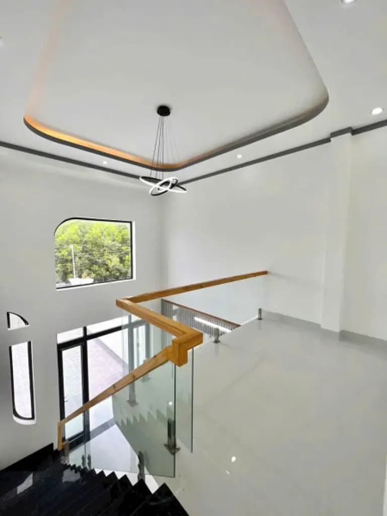 Main-Bán Nhà 1 trệt 1 lửng – Sân rộng 7m, SHR, Giá mềm!-3