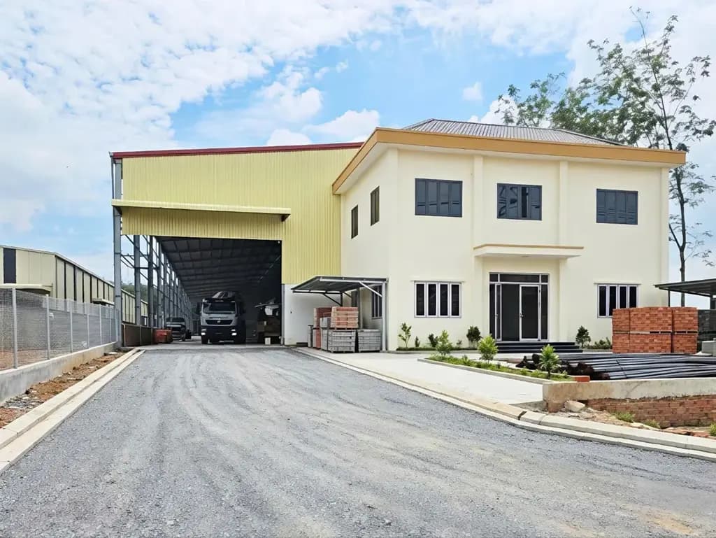Main-Cho thuê xưởng 2500m2 ngay KCN V.SIP giá 225 triệu Tân Uyên Bình Dương. S.X đa nghành nghề-0