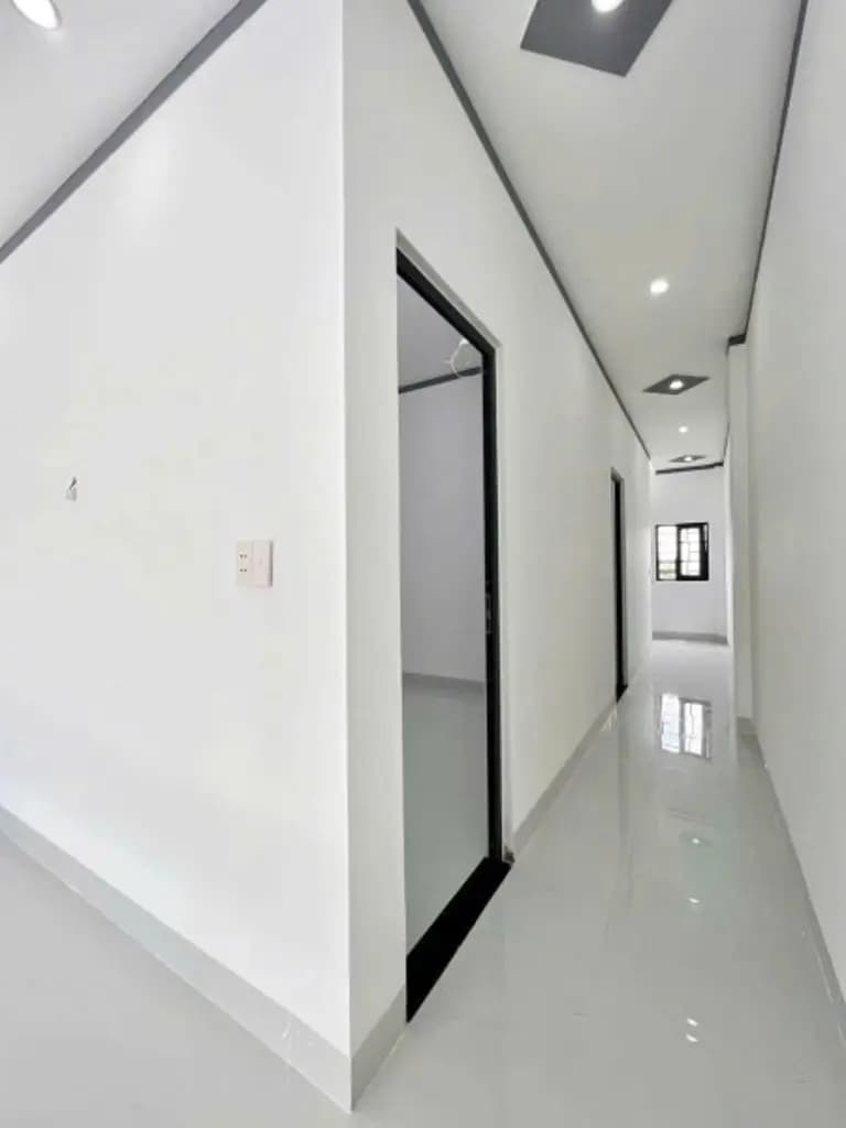 Main-Bán Nhà 1 trệt 1 lửng – Sân rộng 7m, SHR, Giá mềm!-6
