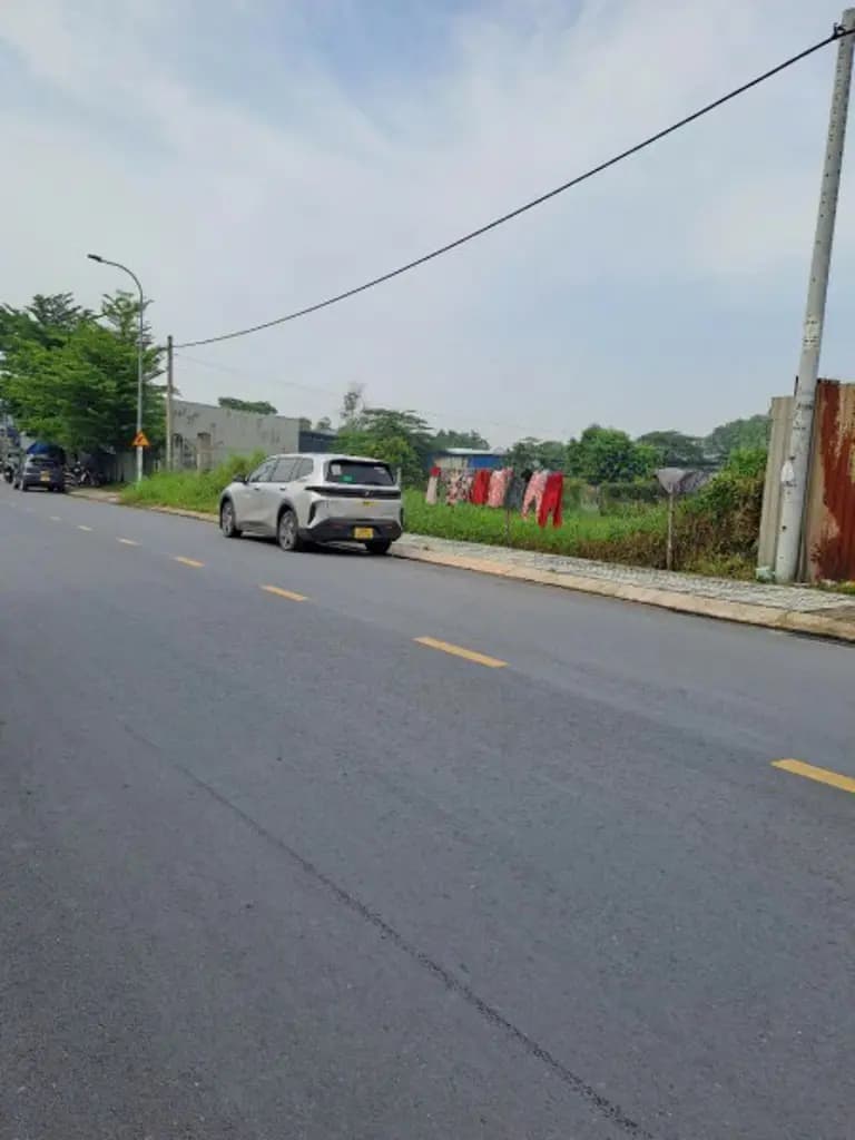 Main-[CHO THUÊ] Đất Mặt Tiền 6.000m² Hai Mặt Tiền Đường Lớn - Thích Hợp Làm Kho Xưởng, Bãi Xe, Logistics-0