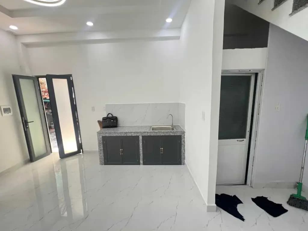 Main-BÁN NHÀ 2 TẦNG, CAO XUÂN DỤC, QUẬN 8 – MỚI ĐẸP DỌN VÀO Ở NGAY-2