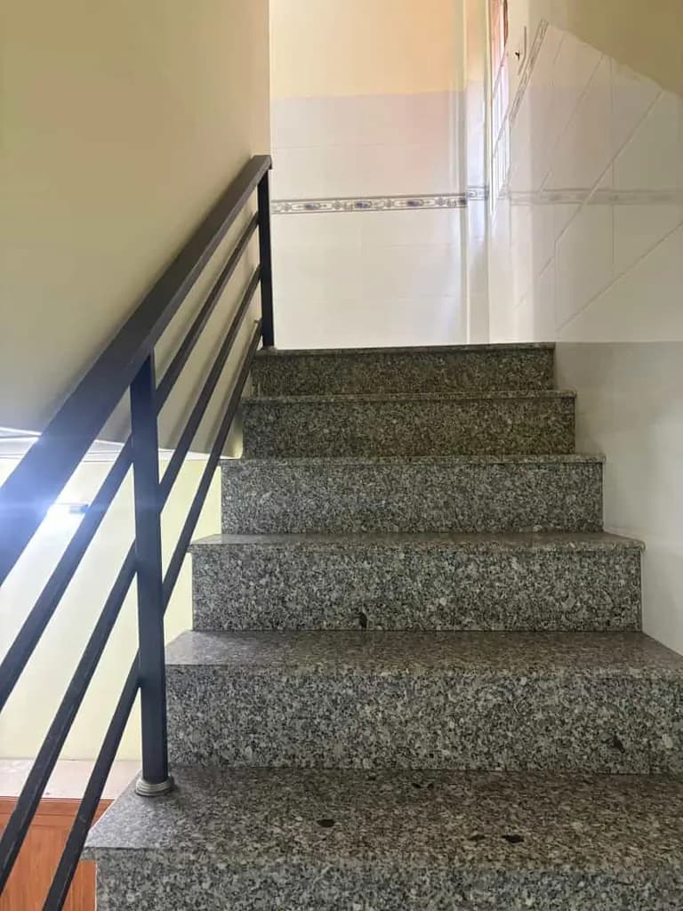 Main-Cho thuê nhà 2 phòng ngủ gần chợ nhỏ Tân Hiệp giá chỉ 4,8triệu-2