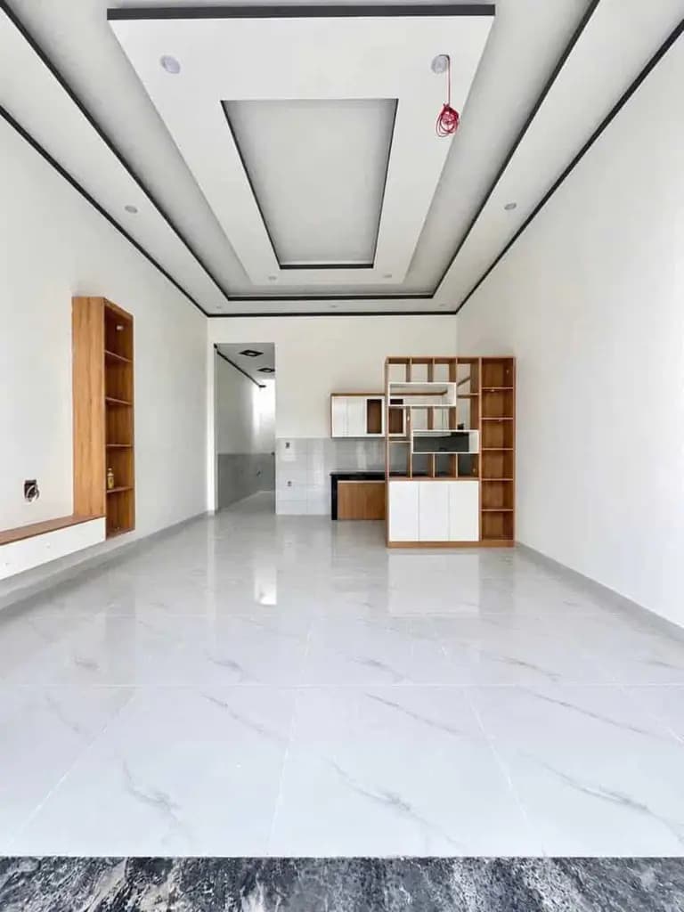 Main-BÁN NHÀ HOÀN THIỆN 5X18 SỔ HỒNG NGAY TRUNG TÂM-2
