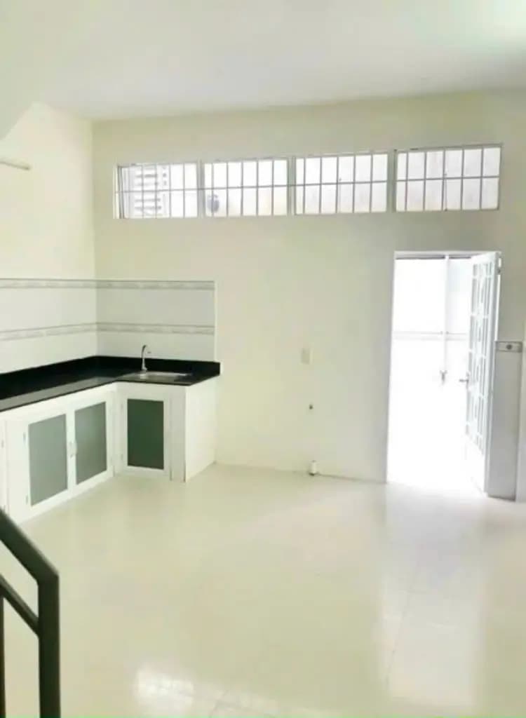 Main-BÁN CĂN NHÀ 2 TẦNG XE HƠI ĐẬU NGAY NHÀ TẠI PHƯỜNG PHÚ THUẬN, QUẬN 7-2
