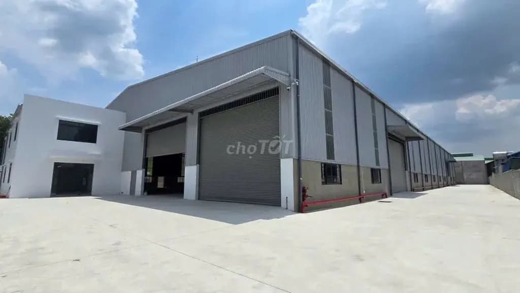 Main-Xưởng 3200m2 Ngay KCN Nam Tân Uyên PCCC tự động , G.tờ đầy đủ ,S.X 24h Lh Zalo: 0827.373.025-2