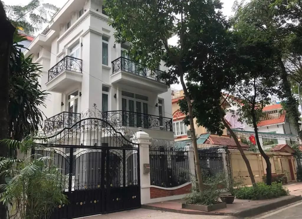 Main-CHO THUÊ BIỆT THỰ VIMECO NGUYỄN CHÁNH 180m², XD 100m² x 4 tầng, có hầm-0