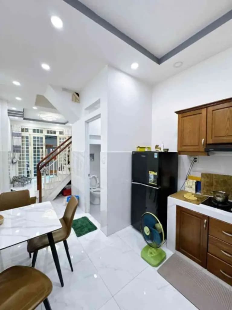 Main-Bán nhà đẹp mới xây, hẻm xe hơi thông thoáng Phùng Hưng, Q5-4