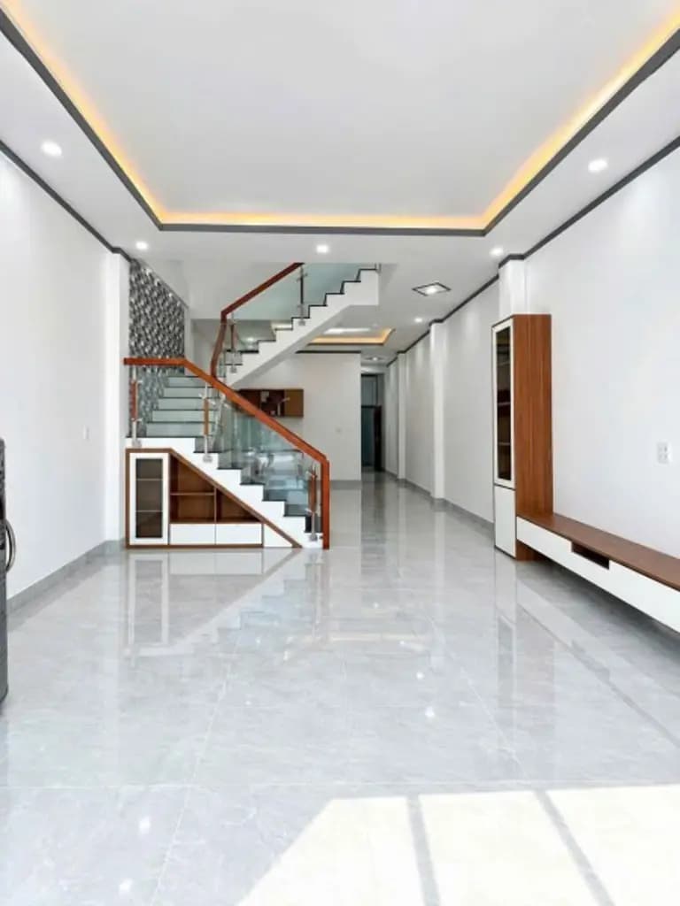 Main-NHÀ ĐẸP 1 LẦU, 3PN, CÓ SÂN Ô TÔ - GẦN CHANGSIN - CHỈ 600TR NHẬN NHÀ-2