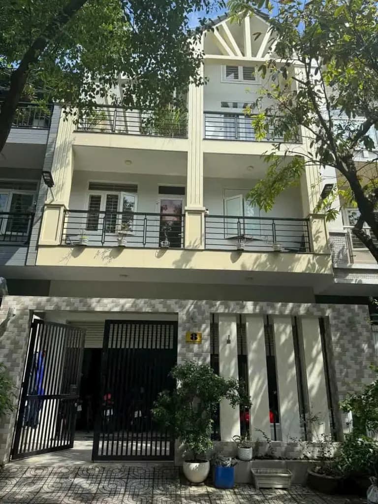 Main-Bán nhà KDC 13E Bình Chánh, Tp.HCM, 110 m2 giá 10 tỷ, tự hoàn thiện theo ý-0