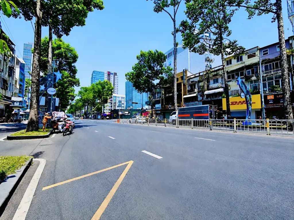 Main-❇️❇️ Cho Thuê Nhà GÓC 2MT: 223 Trần Hưng Đạo - Quận 1 - 7.2x23m, 5 tầng, thang máy-1