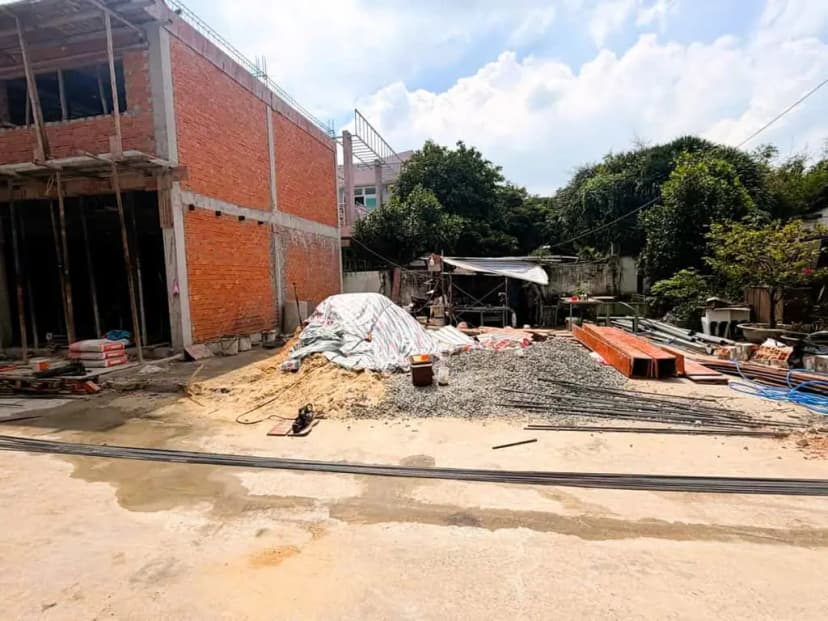 Bán 2 lô đất 5m và 5,7m dài 10,5m đường Nguyễn Ảnh Thủ, Trung Mỹ Tây, giá 3,65 Tỷ